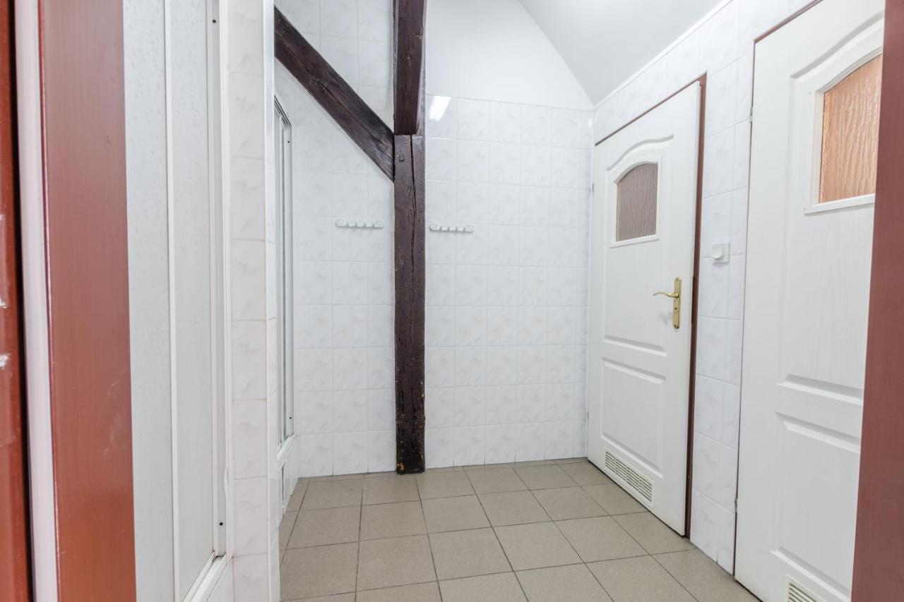 Osrodek Szkoleniowo - Noclegowy Chojnik Sosnie Exteriör bild