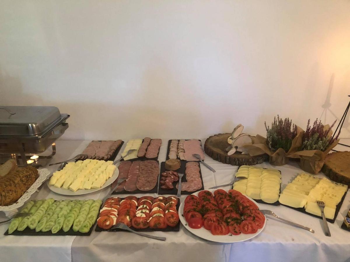 Osrodek Szkoleniowo - Noclegowy Chojnik Sosnie Exteriör bild